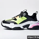 발렌시아가와 오프화이트의 스니커즈 비교 - A futuristic and avant-garde pair of chunky Balenciaga sneakers displayed on a minimalist monochrome...
